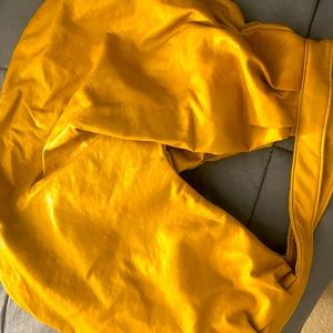 Leather shoulder bag